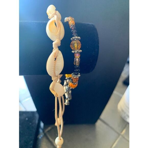 Vintage Seashell and Beaded Hope bracelet, SET of 2, in Silver tone, Unmarked - Picture 2 of 4